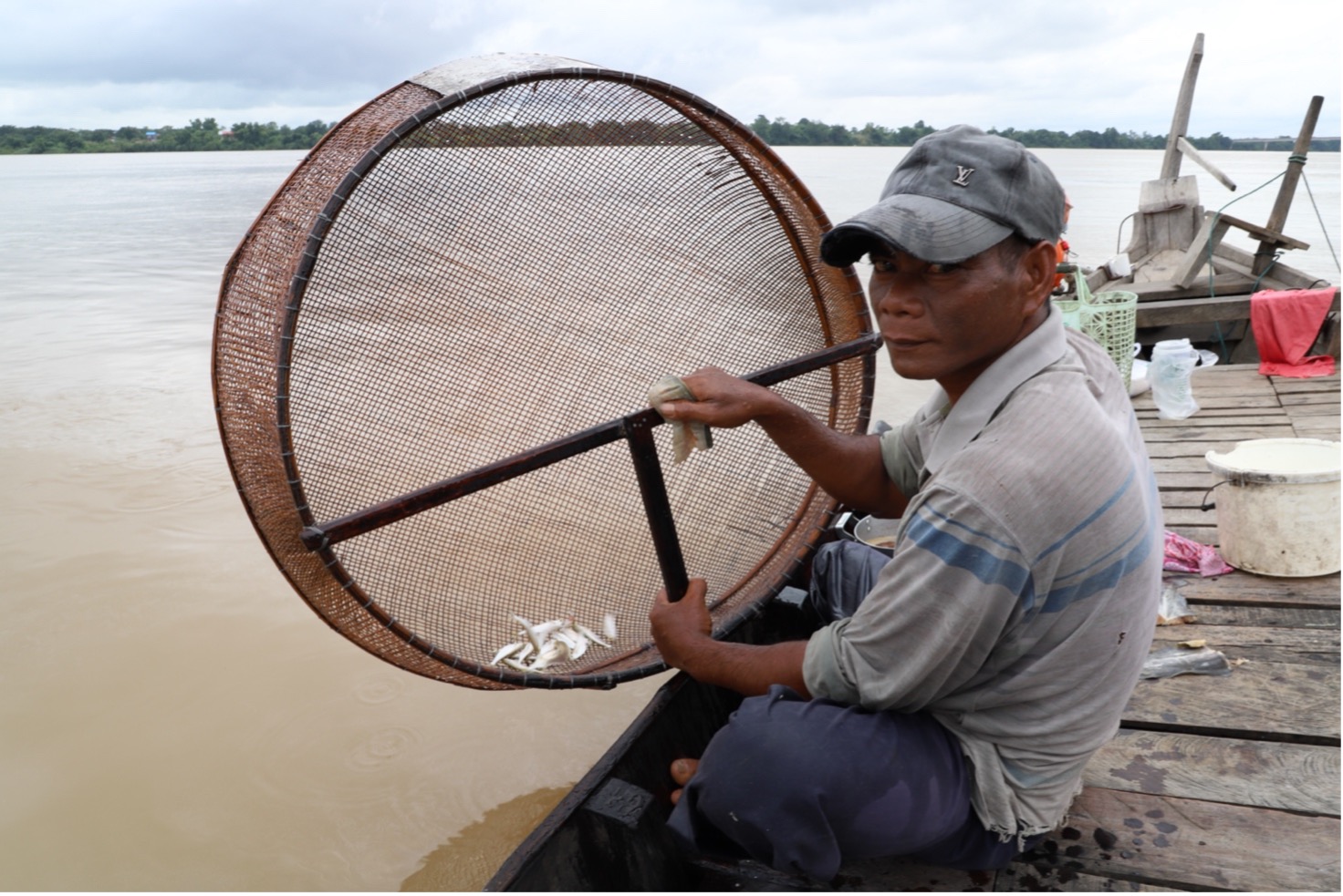 A Small-scale Fishing Gear: The Big Round Scoop Basket - Mekong